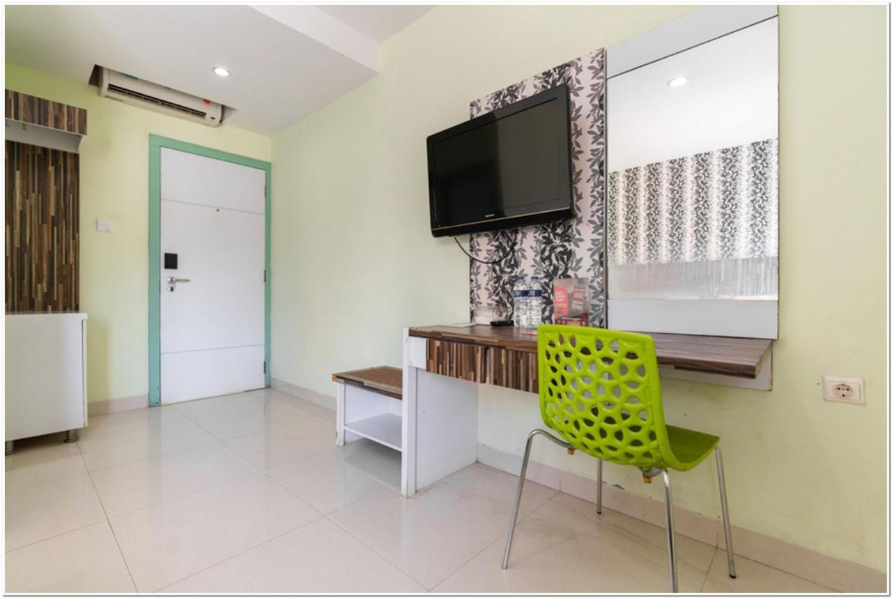 Reddoorz Plus @ Hertasning Area Makassar Exterior foto